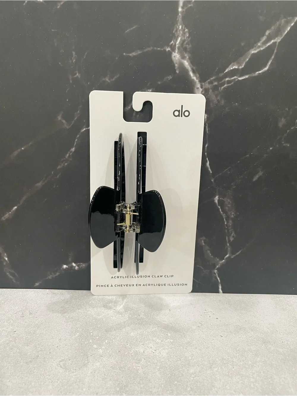 Alo acrylic illusion hair clips brand new
